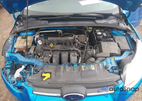 2014 Ford Focus Se z USA, uszkodzony, nr VIN 1FADP3F24EL429306